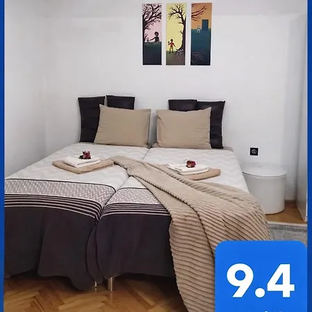 View - Center, Self Check In, Free Parking Apartment