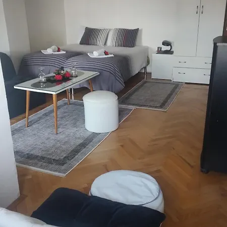 View - Center, Self Check In, Free Parking Apartment Skopje
